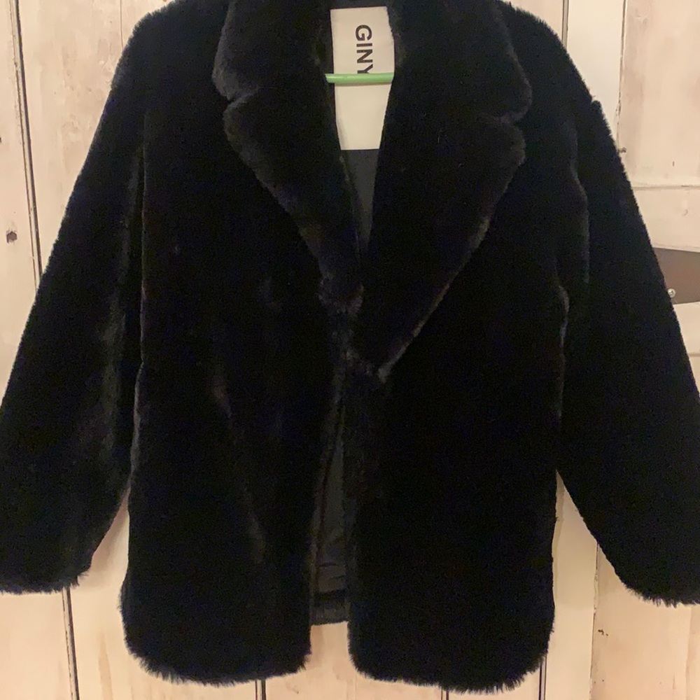 Giny coat